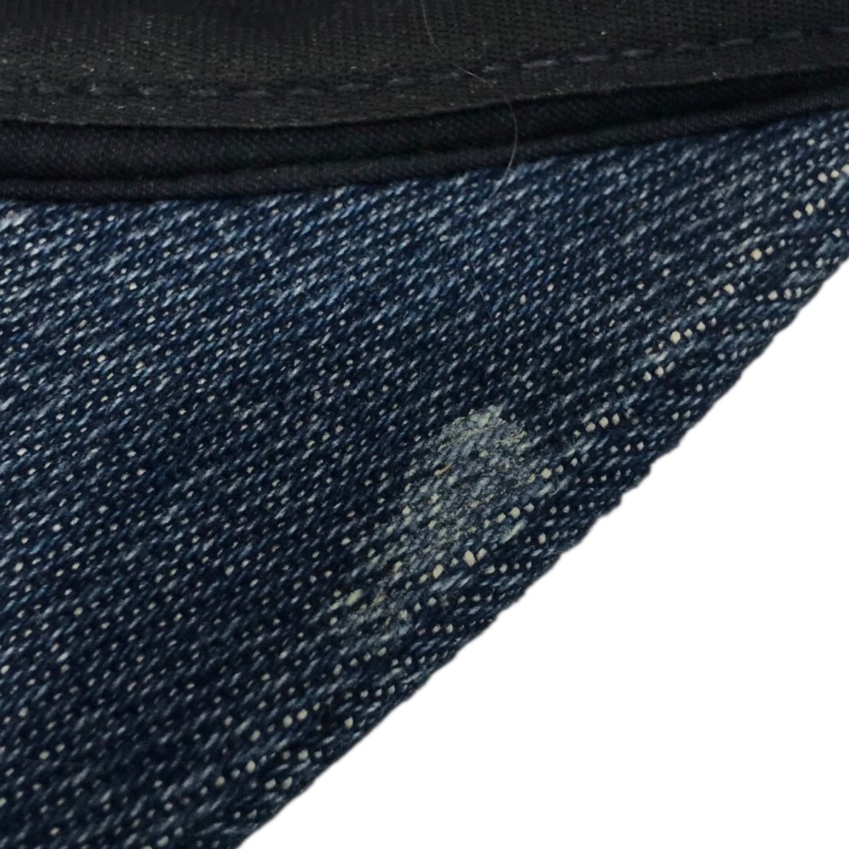 LOUIS VUITTON(ルイヴィトン) 「キャスケット・LV デニム」デニム