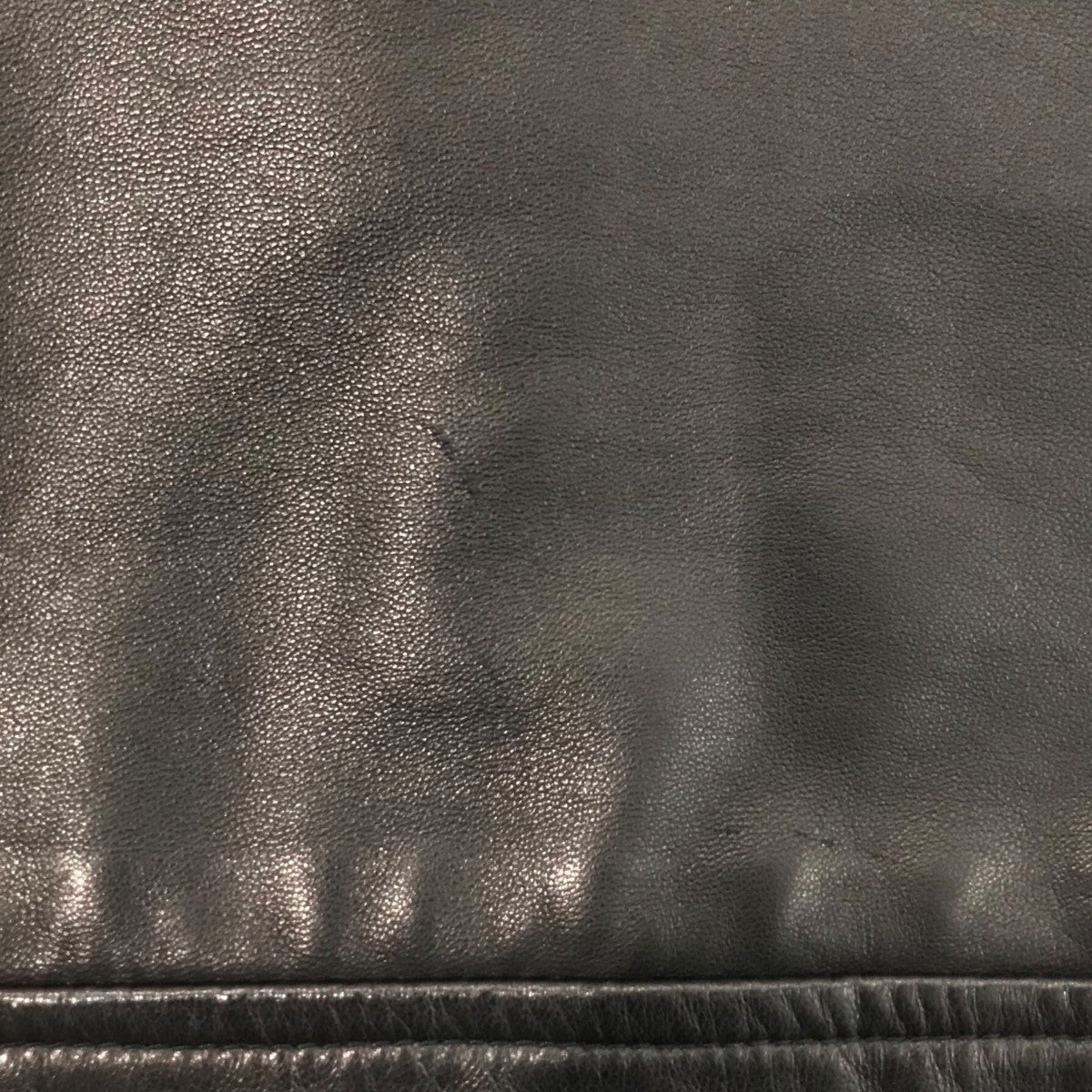 VALENTINO(ヴァレンチノ) ラムスキンレザージャケットFVA5P530