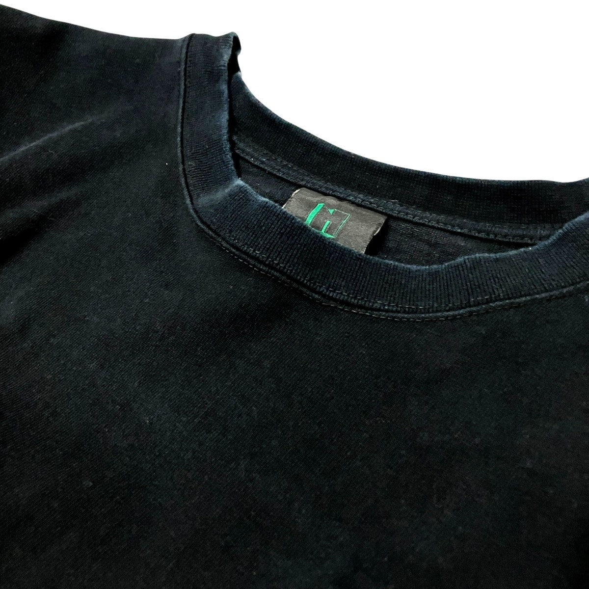 刺繍Tシャツ