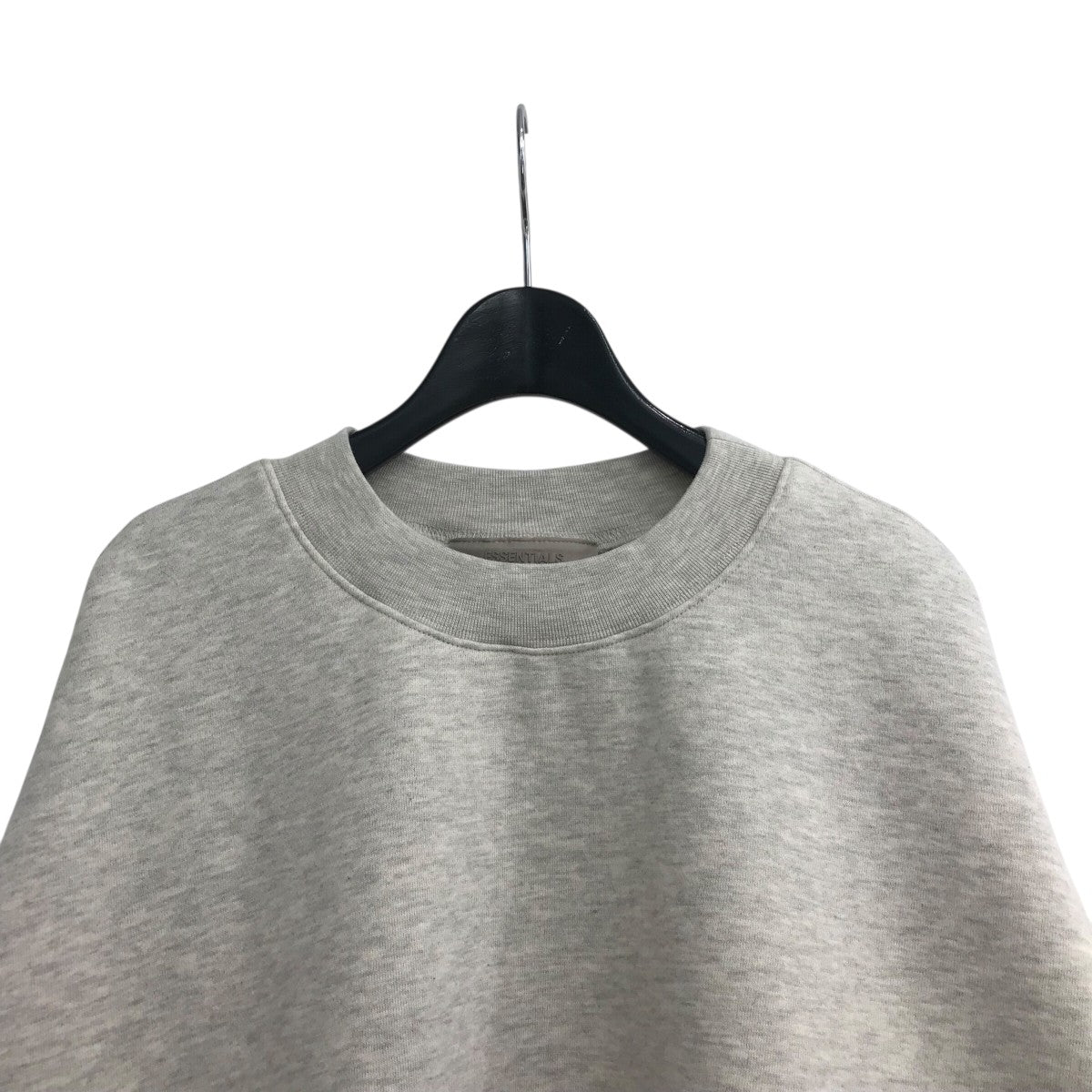 FOG ESSENTIALS(エフオージーエッセンシャルズ) バックロゴ