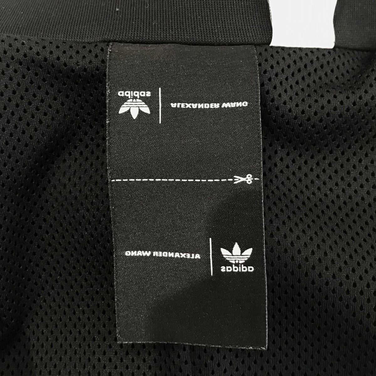 【超希少】アレキサンダーワン×アディダス★刺繍ロゴ トラックジャケット 黒 超希少】アレキサンダーワン×アディダス☆刺繍ロゴ トラックジャケット