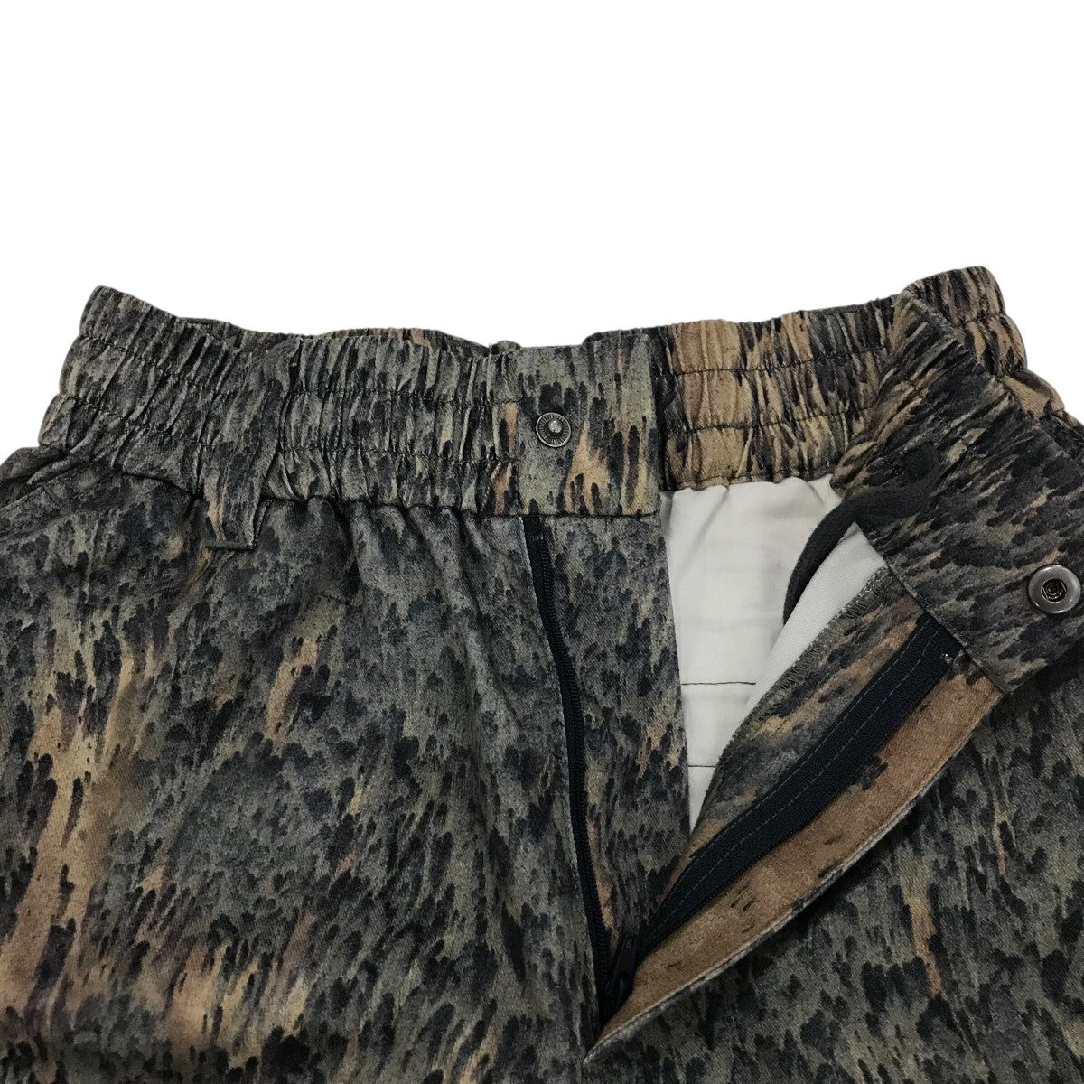 【正規品】希少 DIESEL P-ARNE-FEM-P1 カーゴパンツ 総柄 正規品】希少 DIESEL P-ARNE-FEM-P1 カーゴパンツ 総柄 - メルカリ