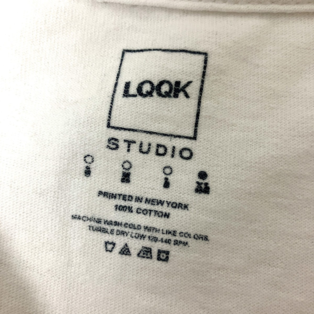 スクエアロゴプリントTシャツ