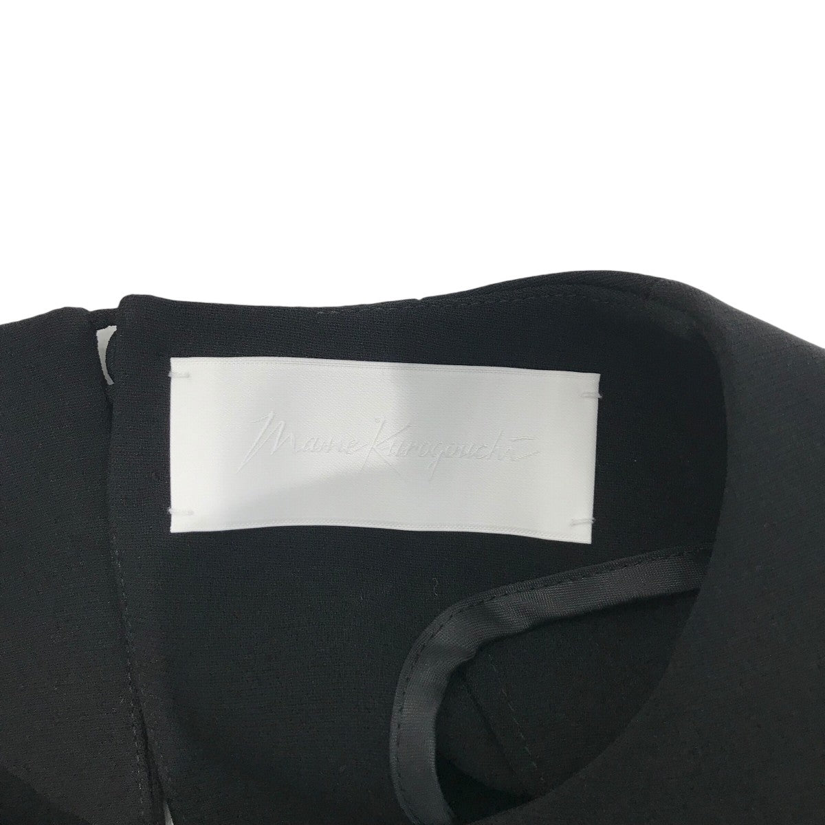 mame kurogouchi(マメクロゴウチ) 25SS「Embroidered Cuffs Top