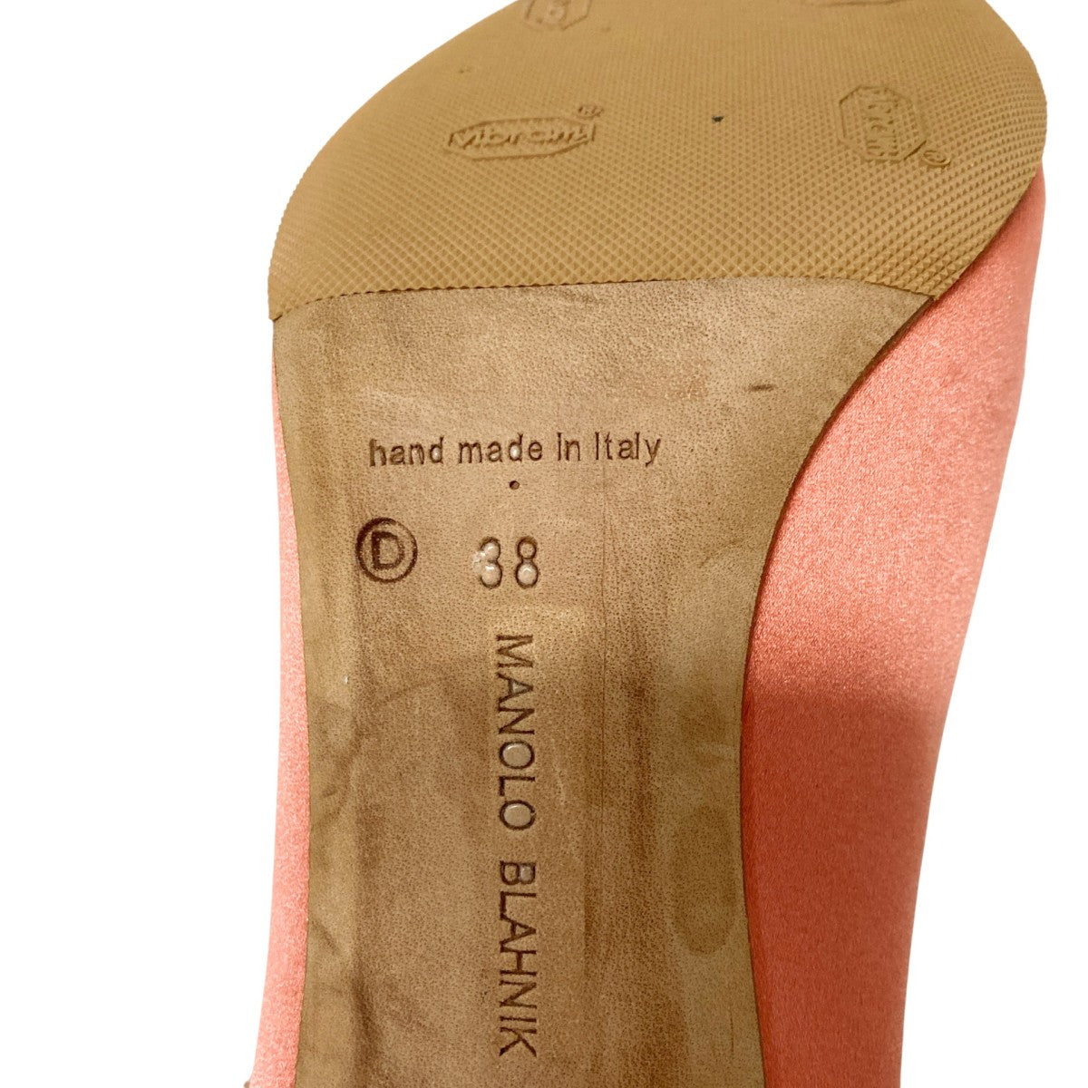Manolo Blahnik(マノロブラニク) ハンギシ サテンパンプス サーモン Manolo Blahnik(マノロブラニク) ハンギシ サテンパンプス サーモン