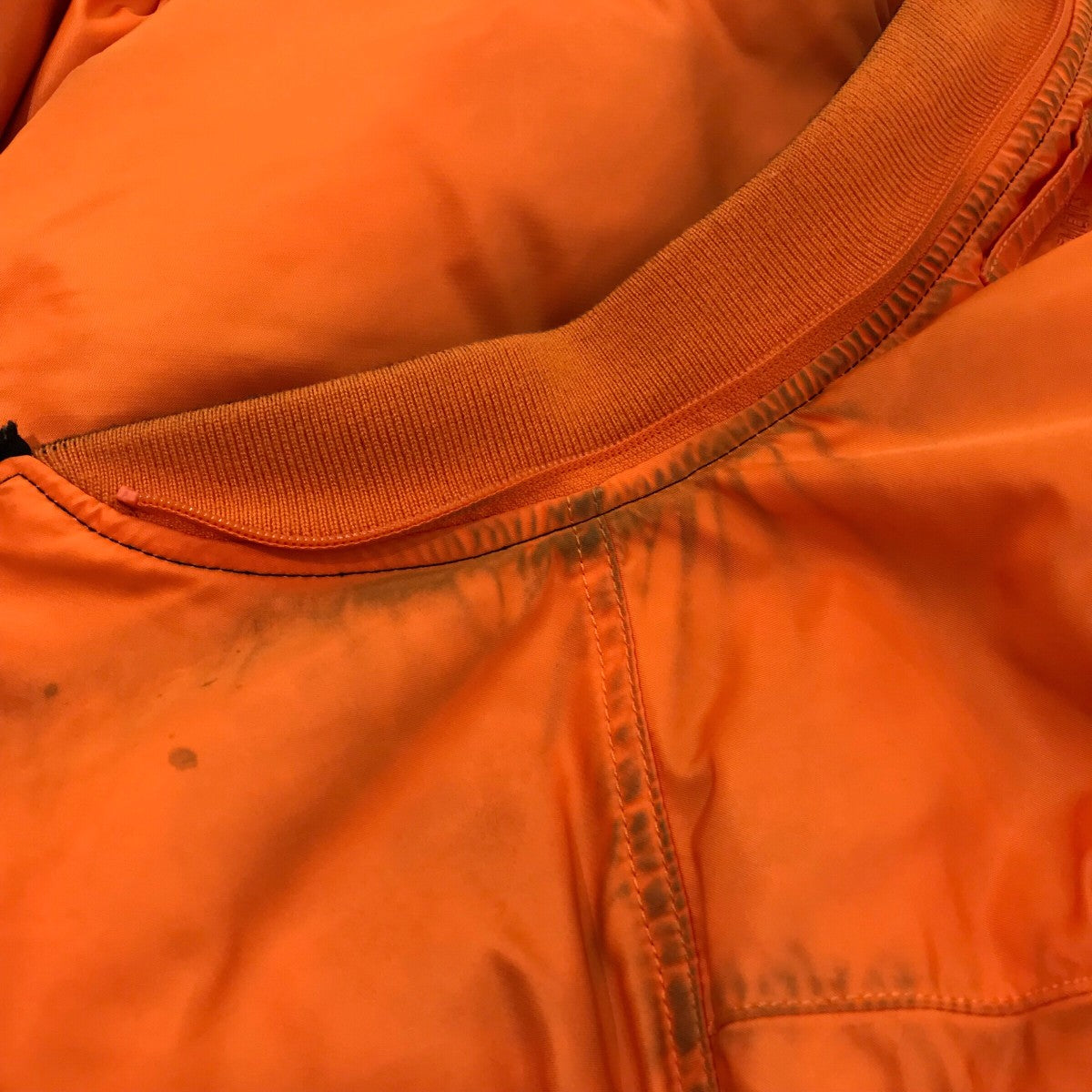 VETEMENTS×ALPHA 24AWフーデッドボンバージャケットUA65JA249B