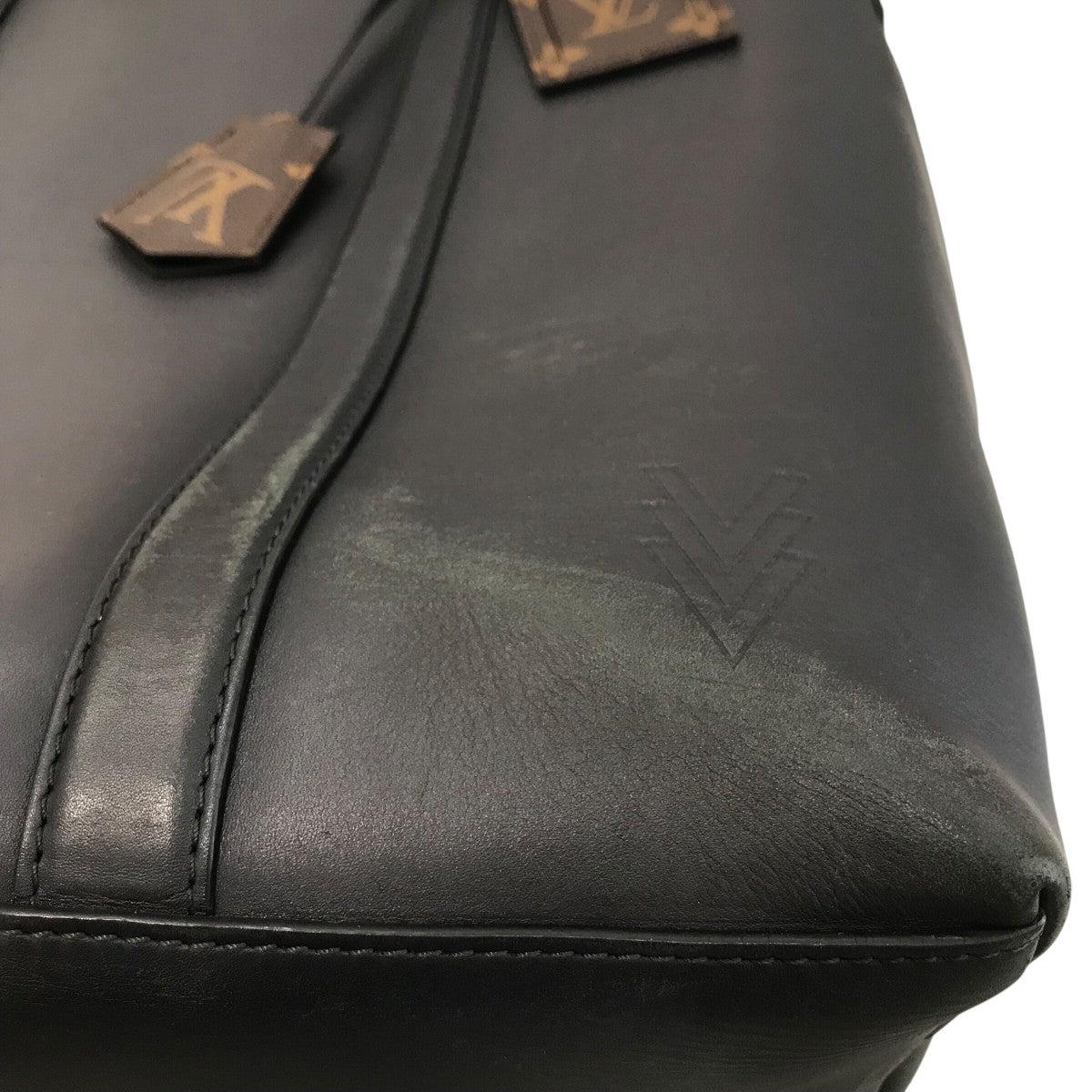 LOUIS VUITTON(ルイヴィトン) キュイールオンブレロックイット