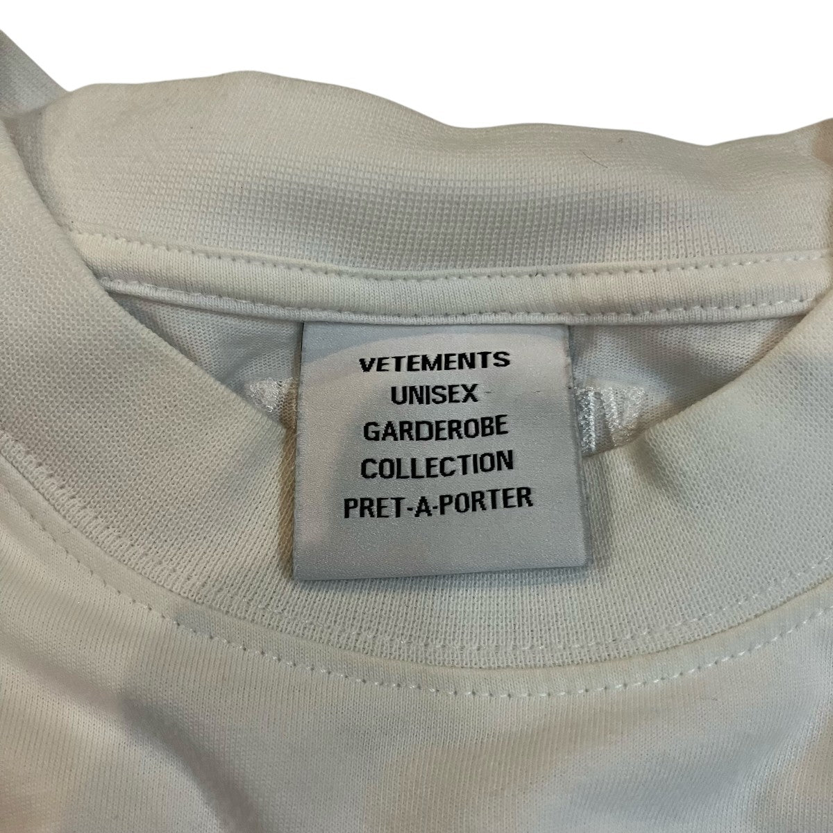 VETEMENTS ロゴプリントTシャツUA53TR480W 古着・中古-5枚目のアイテム画像