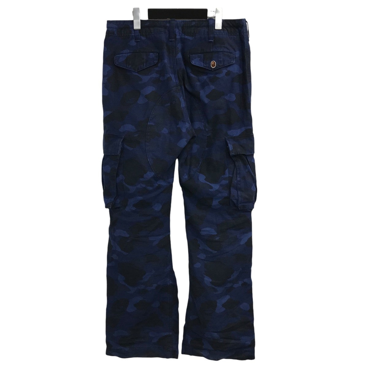 A BATHING APE カーゴ　デニムパンツ A BATHING APE(アベイシングエイプ) デニムパンツ インディゴ