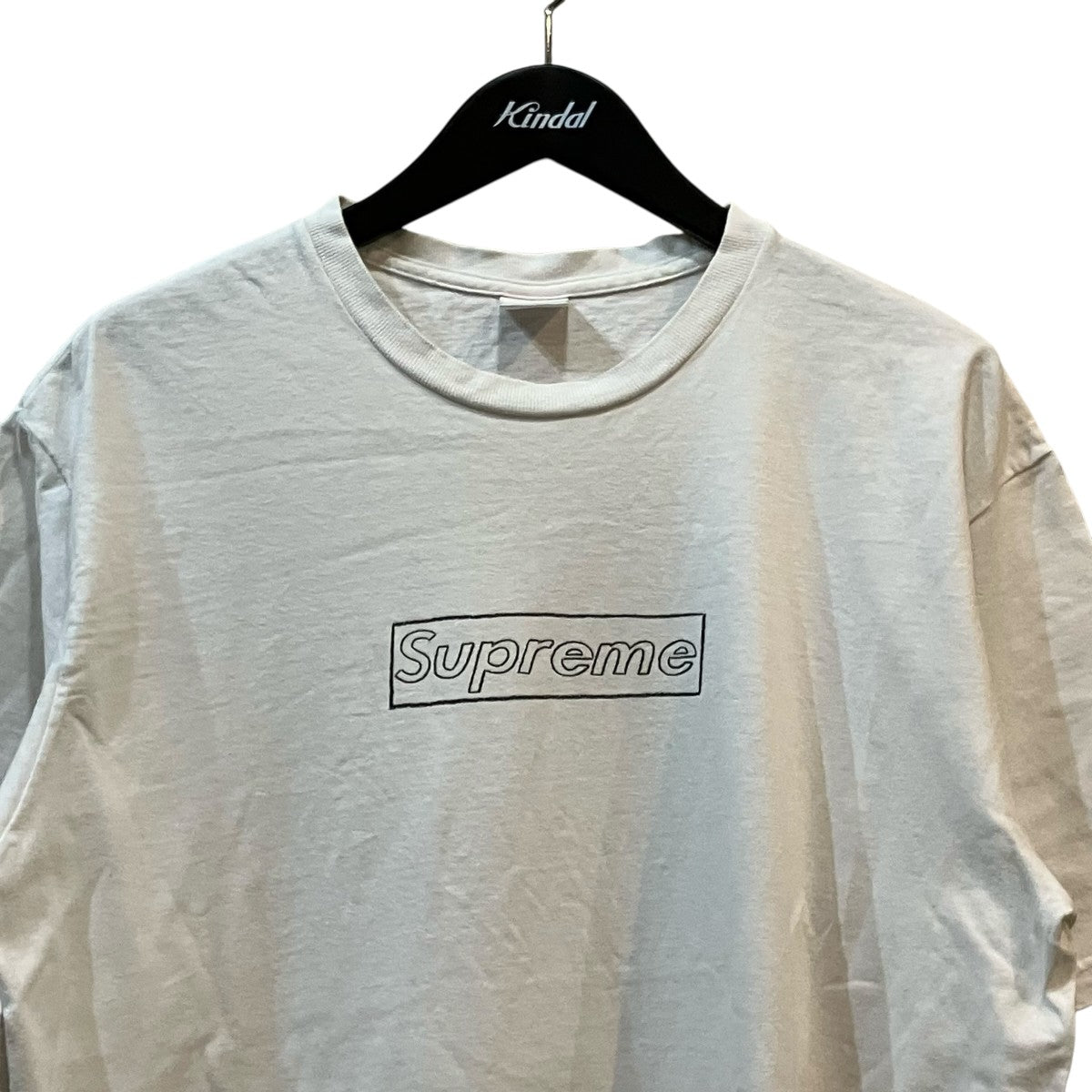 Supreme×KAWS 21SS「KAWS Chalk Logo Tee」ボックスロゴプリントTシャツ 古着・中古-3枚目のアイテム画像