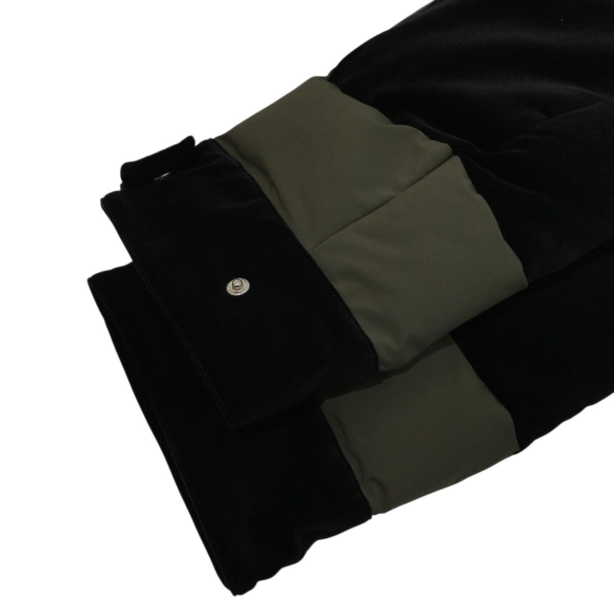 sacai(サカイ) 23AW「Matte Taffeta Water-Repellent Padded Blouson