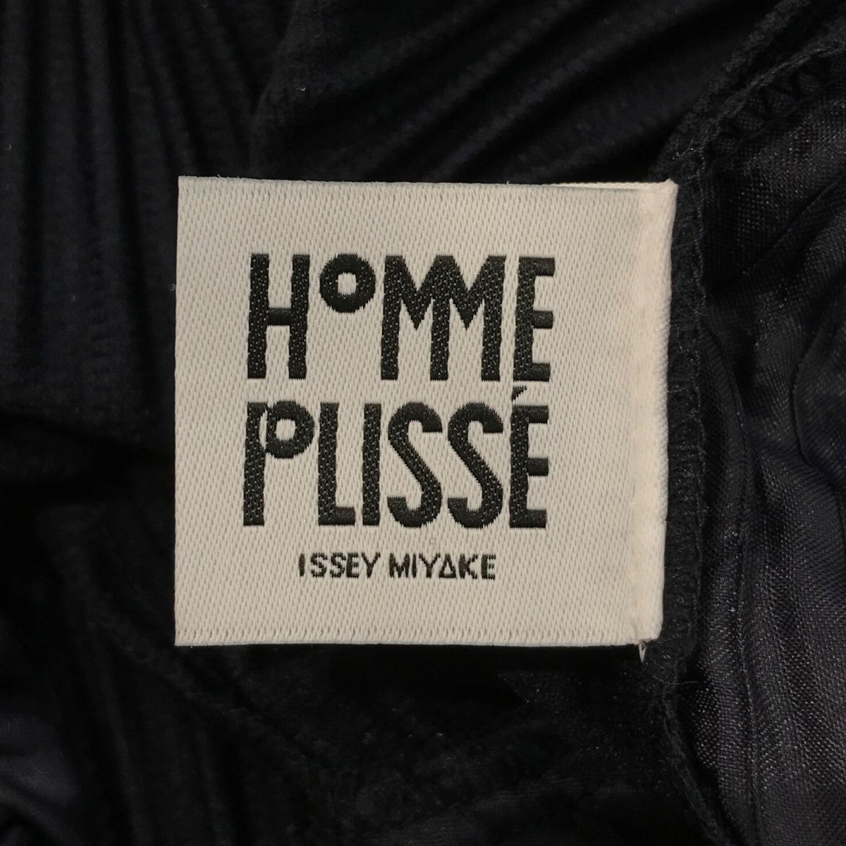 HOMME PLISSE ISSEY MIYAKE(イッセイミヤケオムプリッセ) 「BASICS