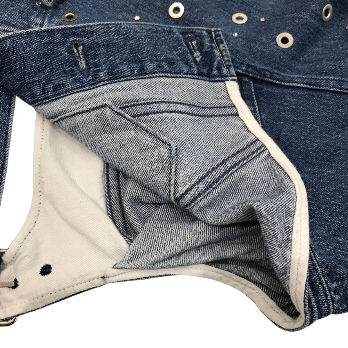 「ORGANIC COTTON DENIM SHORT JACKET WITH STUDS」ハトメデザインショート丈デニムジャケットFTC252 0209