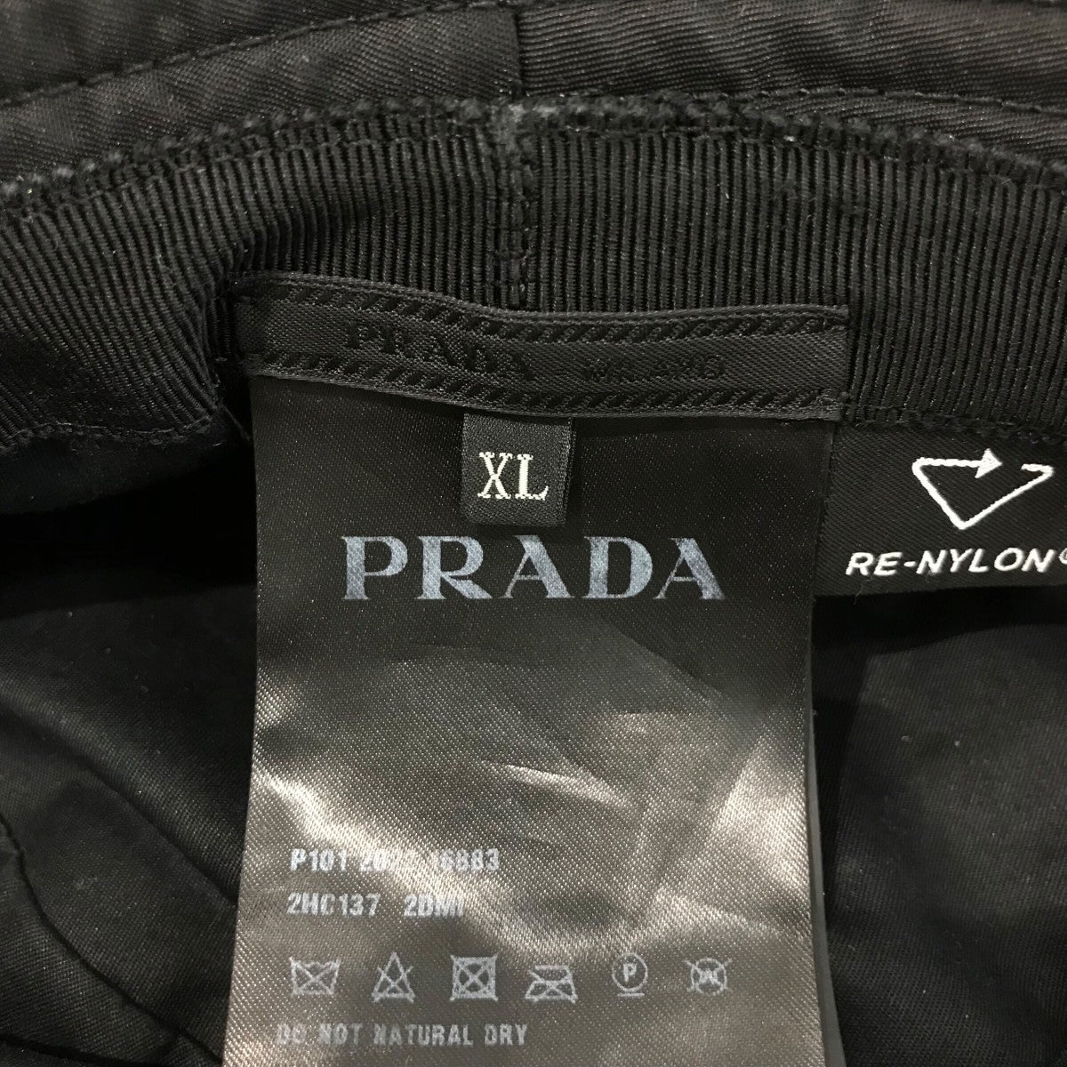 PRADA ブラック Lサイズ　バケットハット　確実正規品　2HC137 プラダ PRADA(プラダ) 三角プレートナイロンバケットハット2HC137