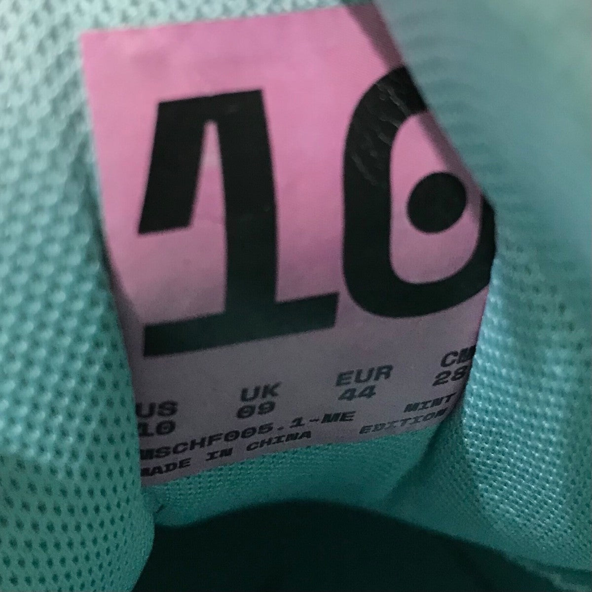 ローカットスニーカー