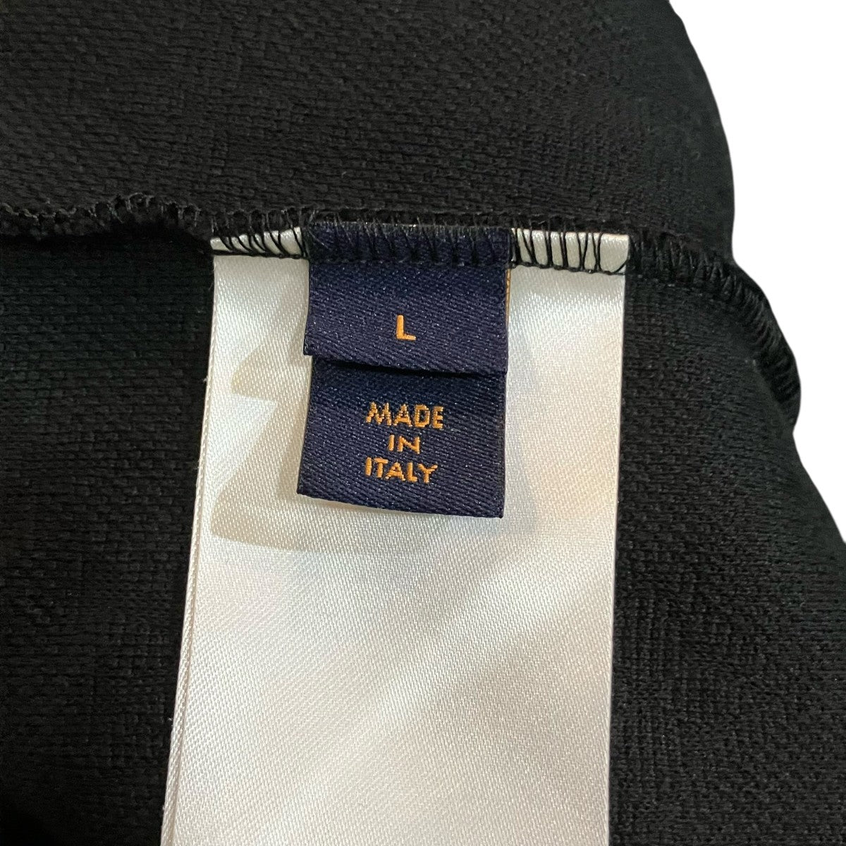 LOUIS VUITTON シグネチャー3DポケットモノグラムTシャツ 古着・中古-5枚目のアイテム画像