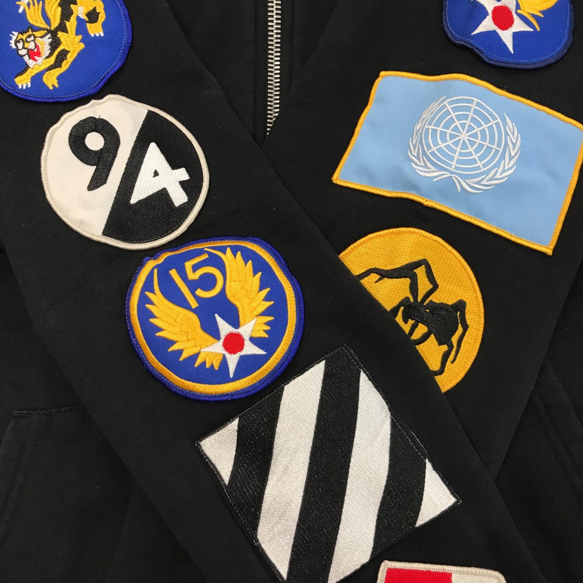 OFFWHITE(オフホワイト) ジップパーカー ブラック サイズ XS｜【公式