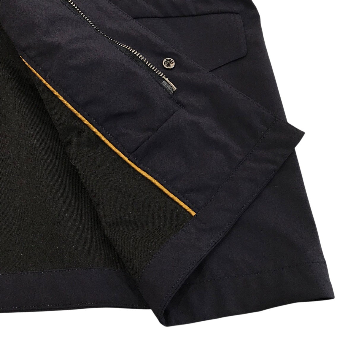 「BELLINI」ナイロンジャケット