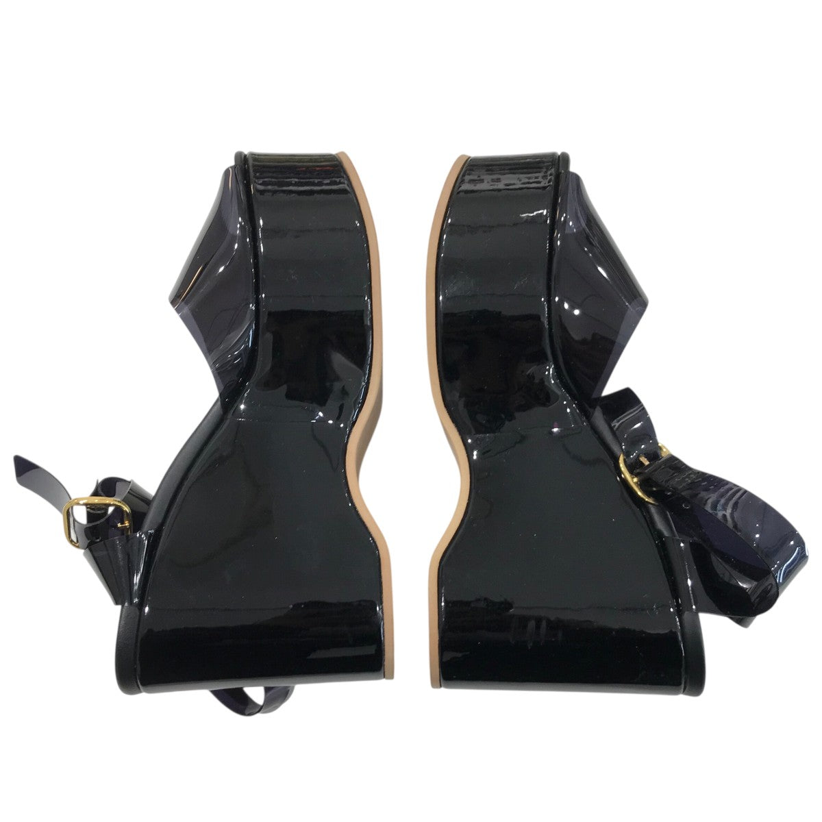 ウェッジソールサンダル