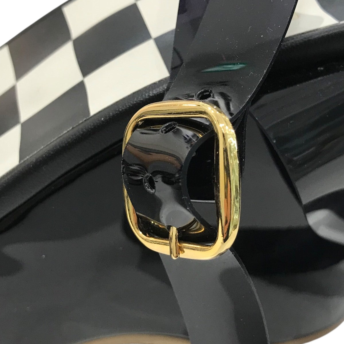 ウェッジソールサンダル