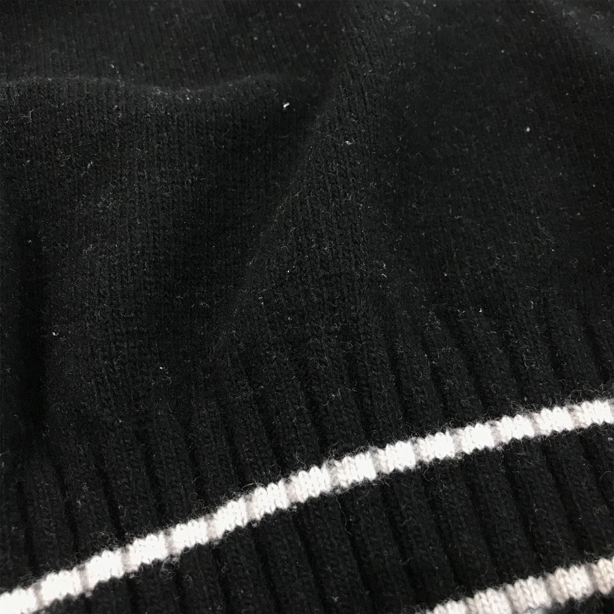 Matin Kim(マーティンキム) 「COLOR LINE POINT LOGO KNIT PULLOVER