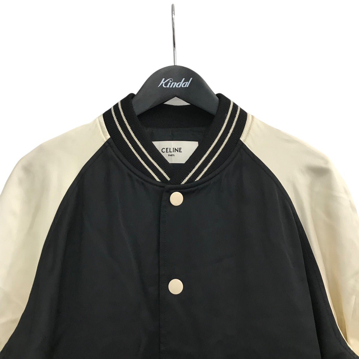 CELINE(セリーヌ) スタッズ刺繍レクタングルテディブルゾン2V87C851C