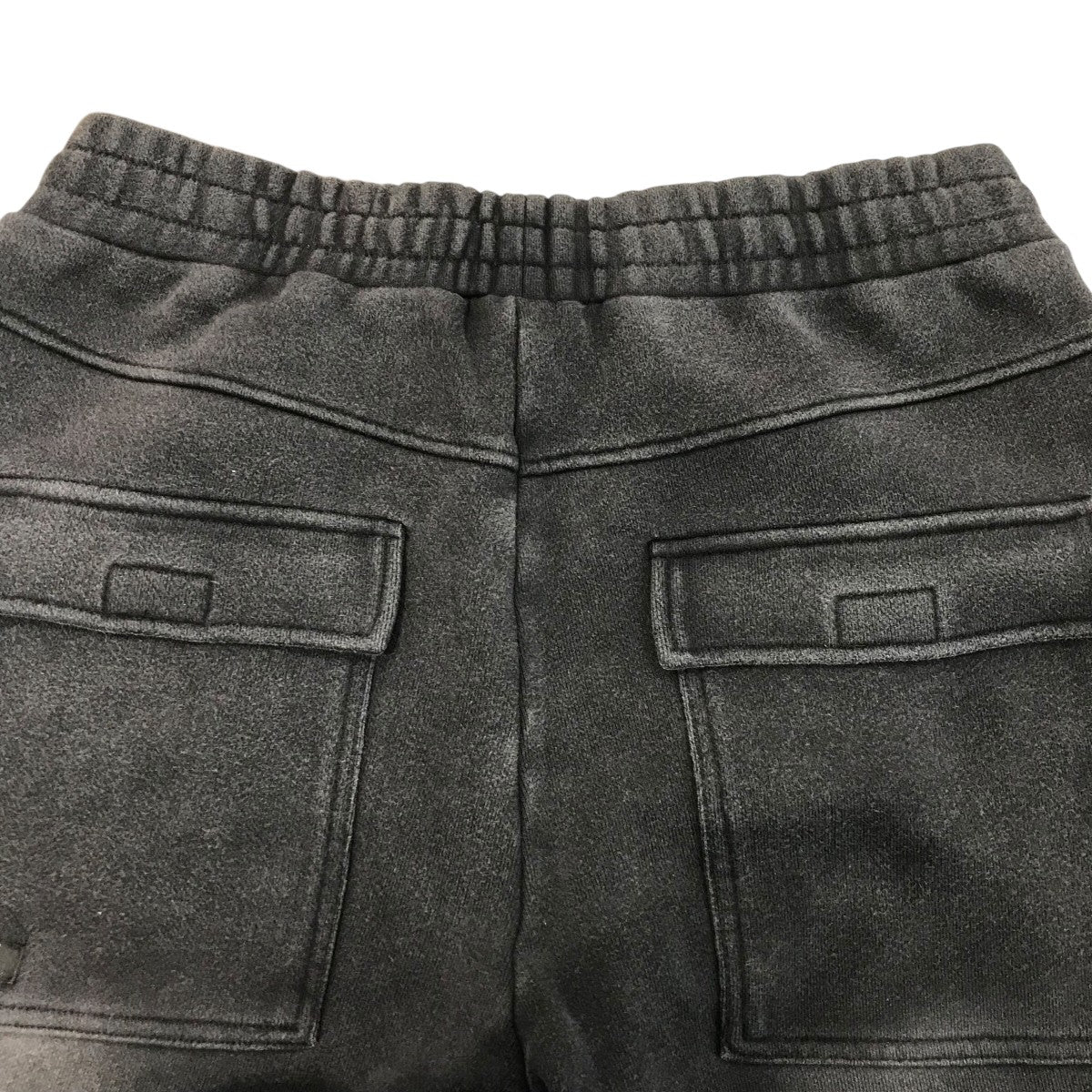「Stealth Triple Zip Flared Sweatpants」スウェットパンツ