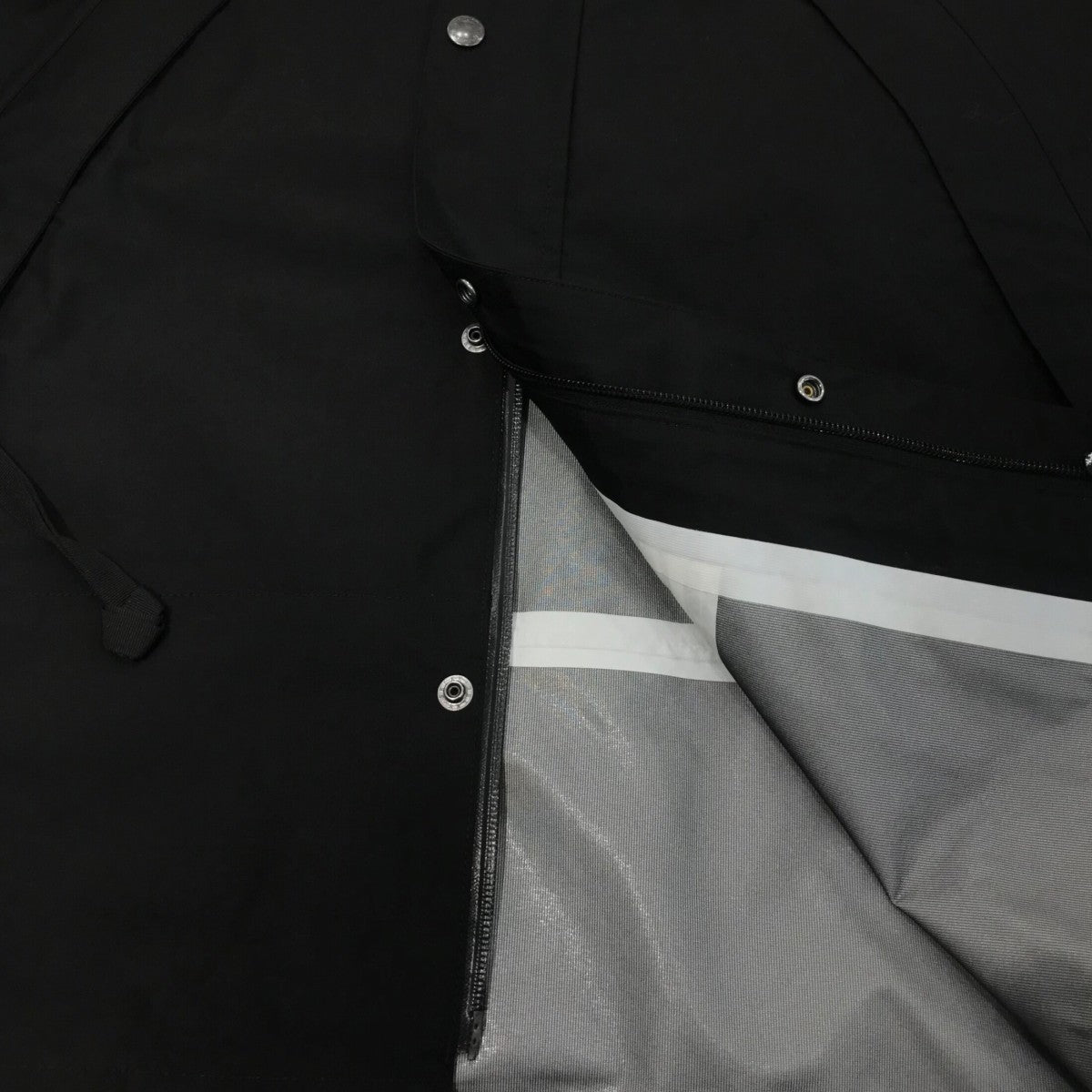 「MOUNTAIN PARKA」ナイロンジャケットUE 200041