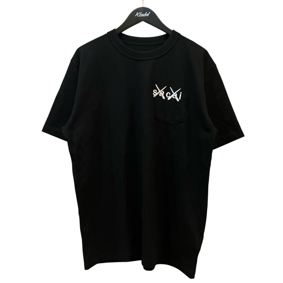 sacai×KAWS ロゴ刺繍Tシャツ21 0285S 古着・中古-1枚目のアイテム画像