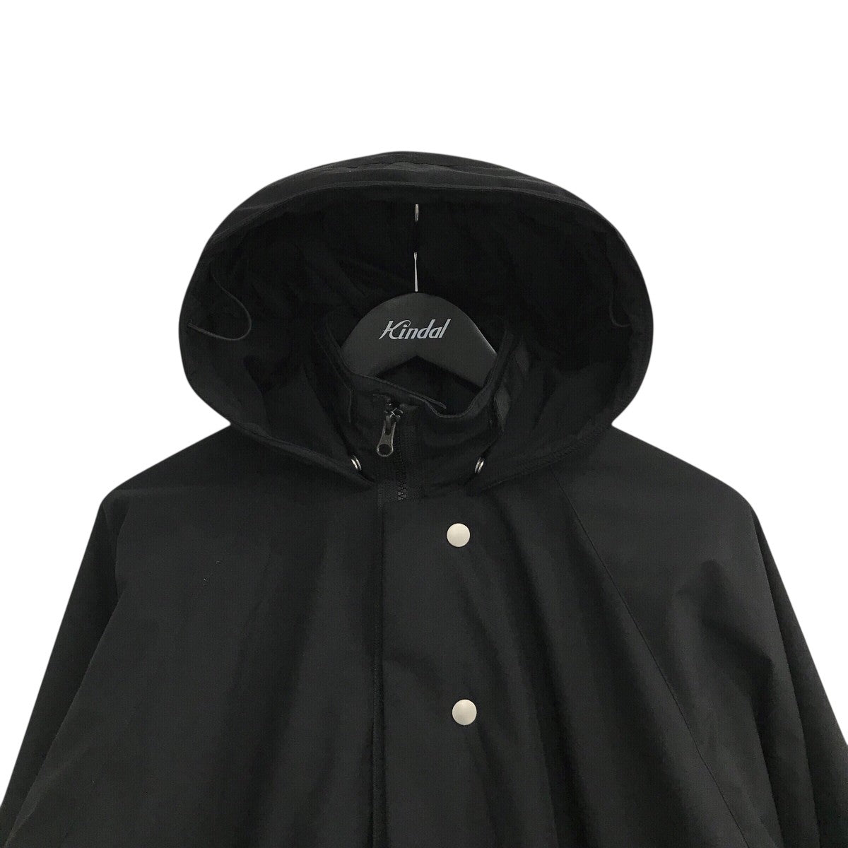 「Insulated Coach Jacket」中綿フーデッドコーチジャケットJ95 PL