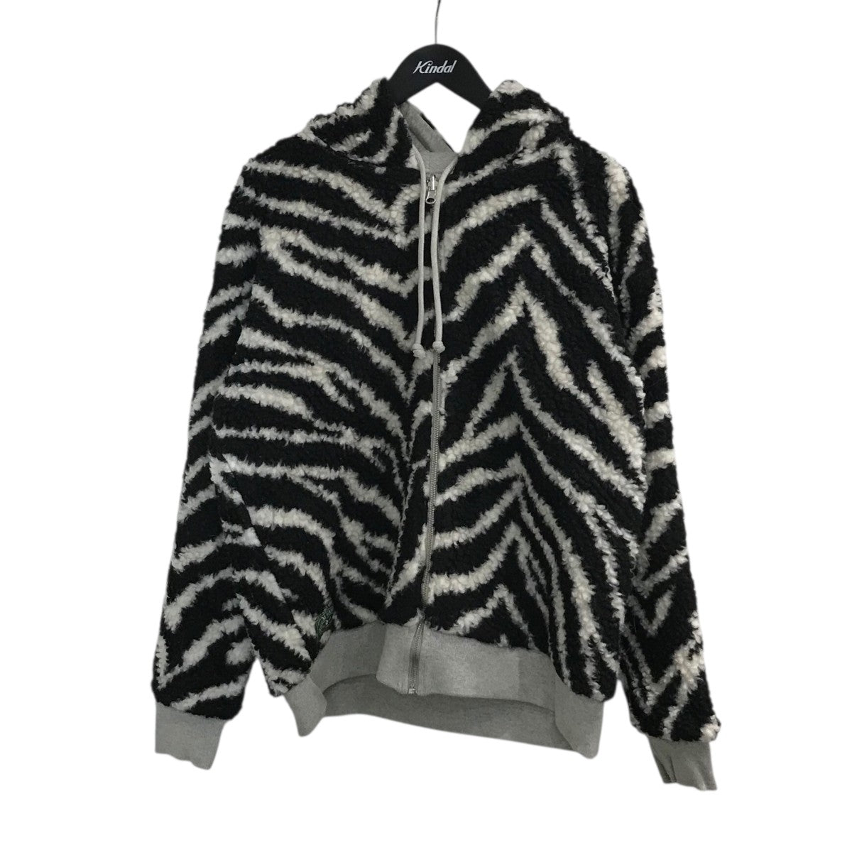 「Zebra Lined Hoodie」リバーシブルパーカー