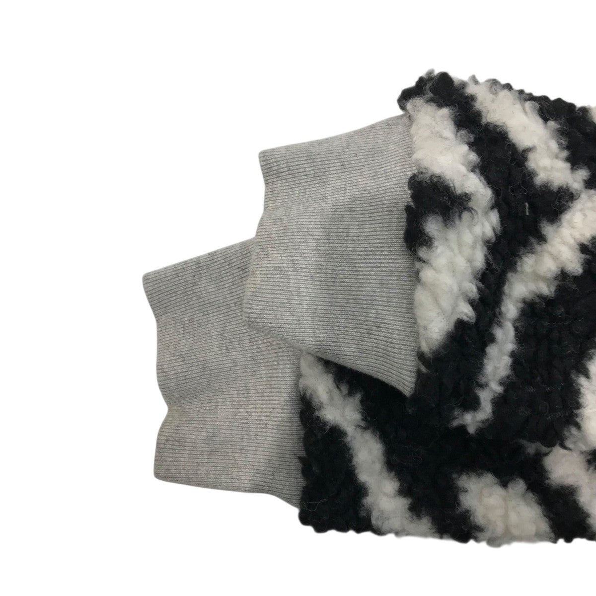 「Zebra Lined Hoodie」リバーシブルパーカー