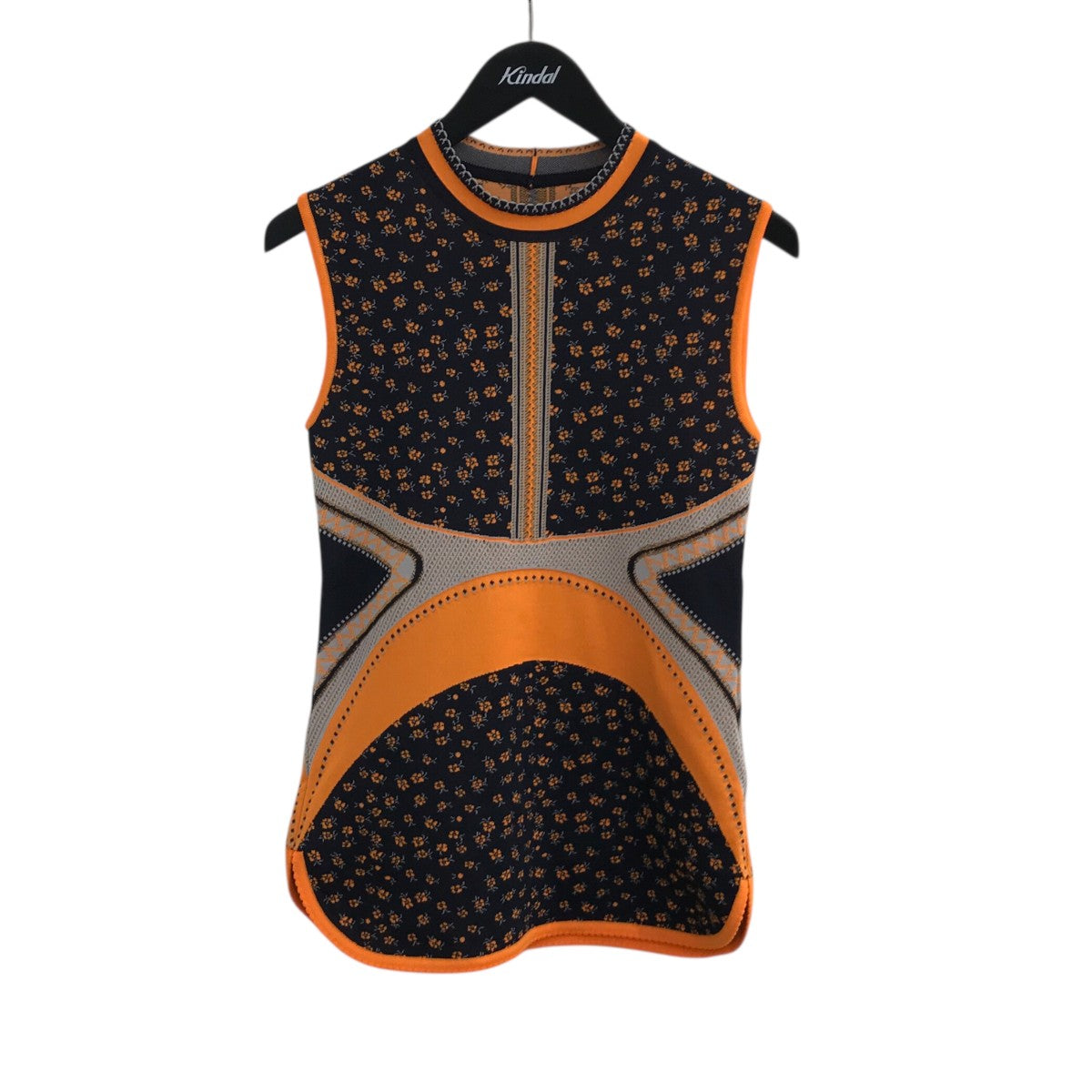 25AW「Floral Jacquard Sleeveless Knitted Top」スリーブレスニットトップスMM25FWKN026