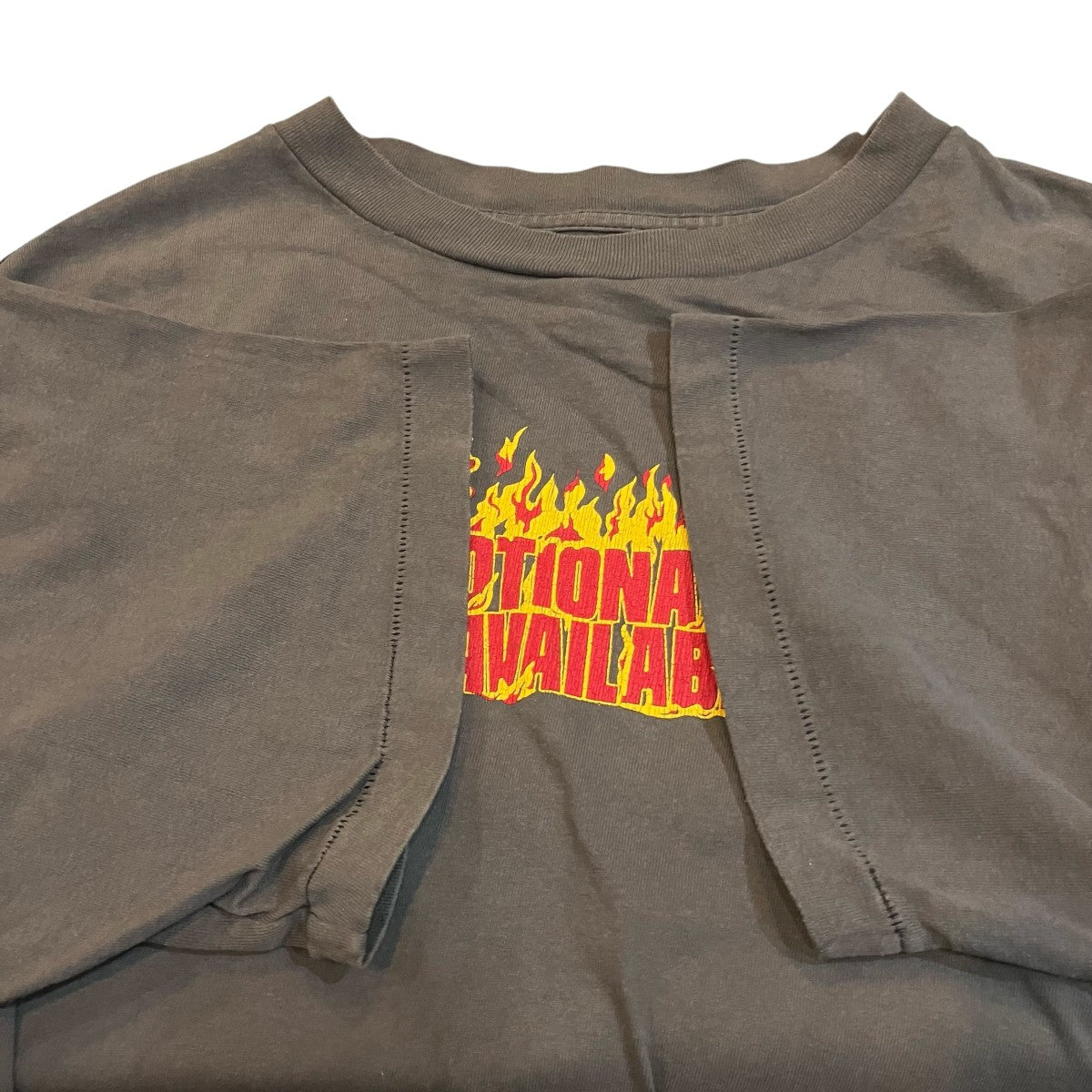 EMOTIONALLY UNAVAILABLE ヴィンテージ加工プリントTシャツ 古着・中古-4枚目のアイテム画像