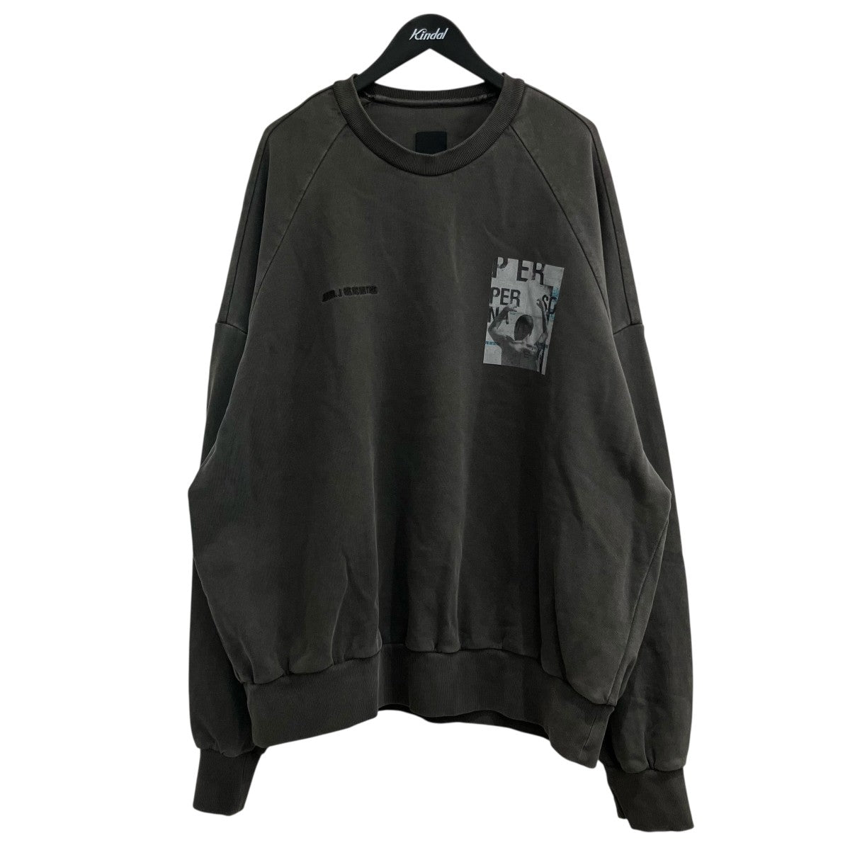 「GRAPHIC SWEATSHIRT」グラフィックスウェット918387
