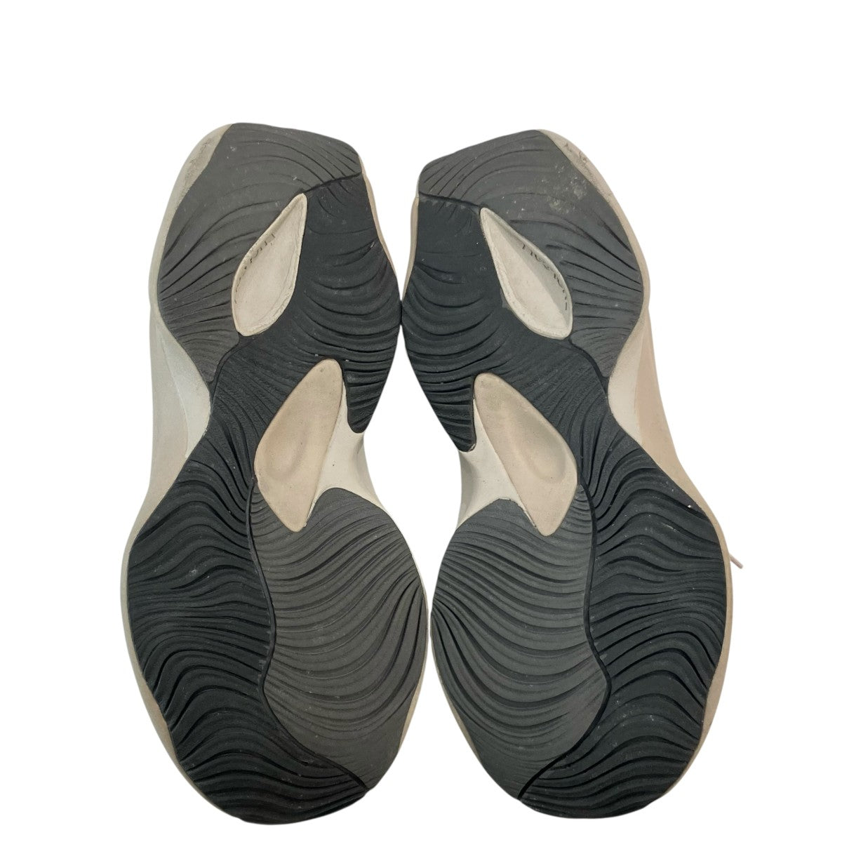 スニーカーUWRPDCST