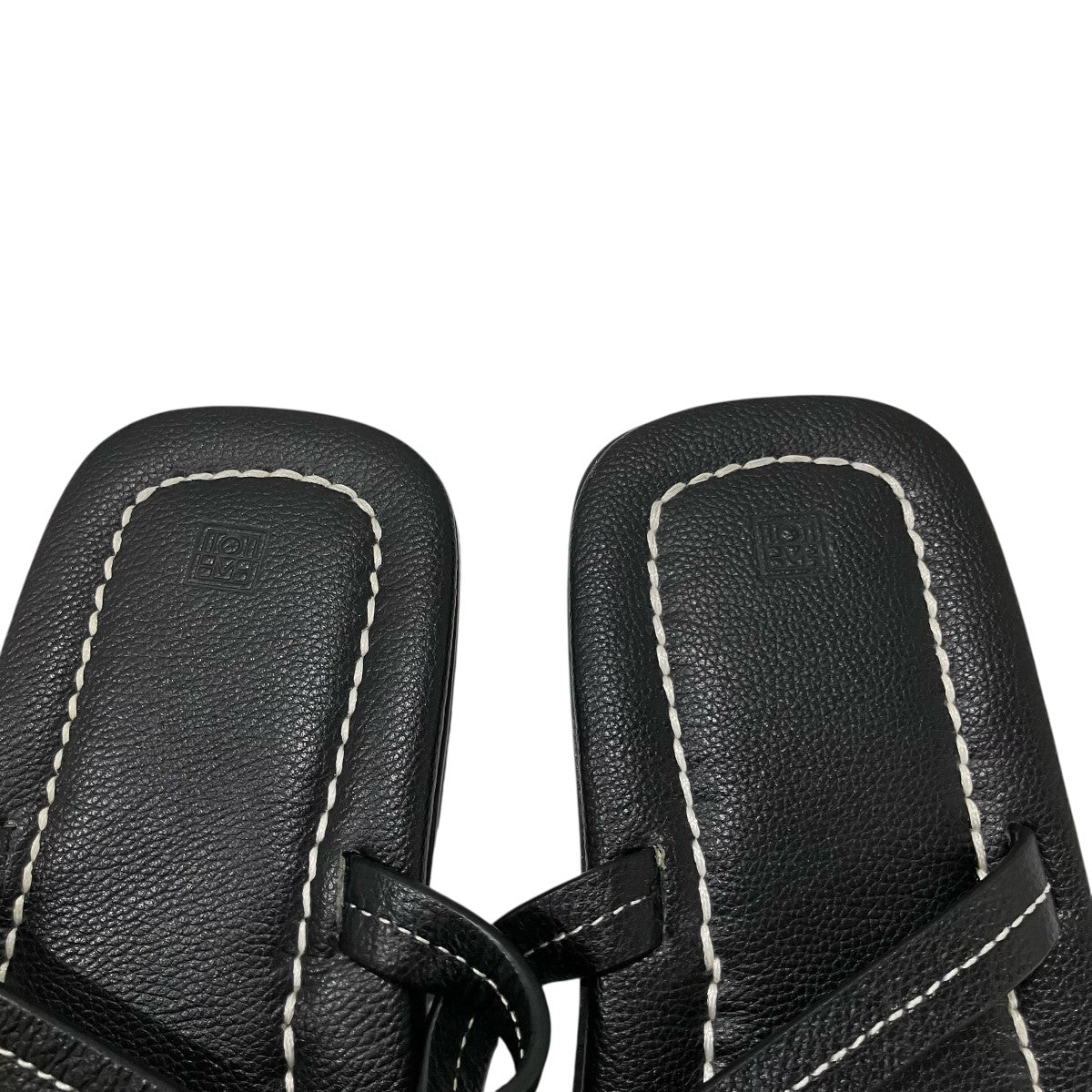 「T-Strap Sandal」ストラップサンダル