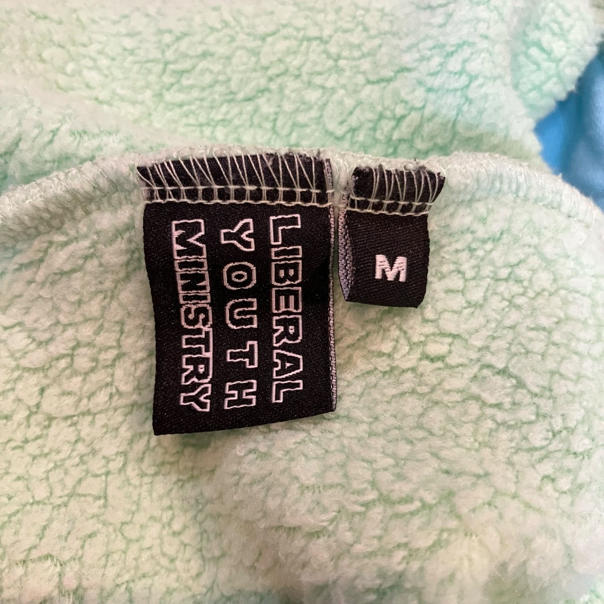 LIBERAL YOUTH MINISTRY バッジ付きプルオーバーパーカー 古着・中古-6枚目のアイテム画像