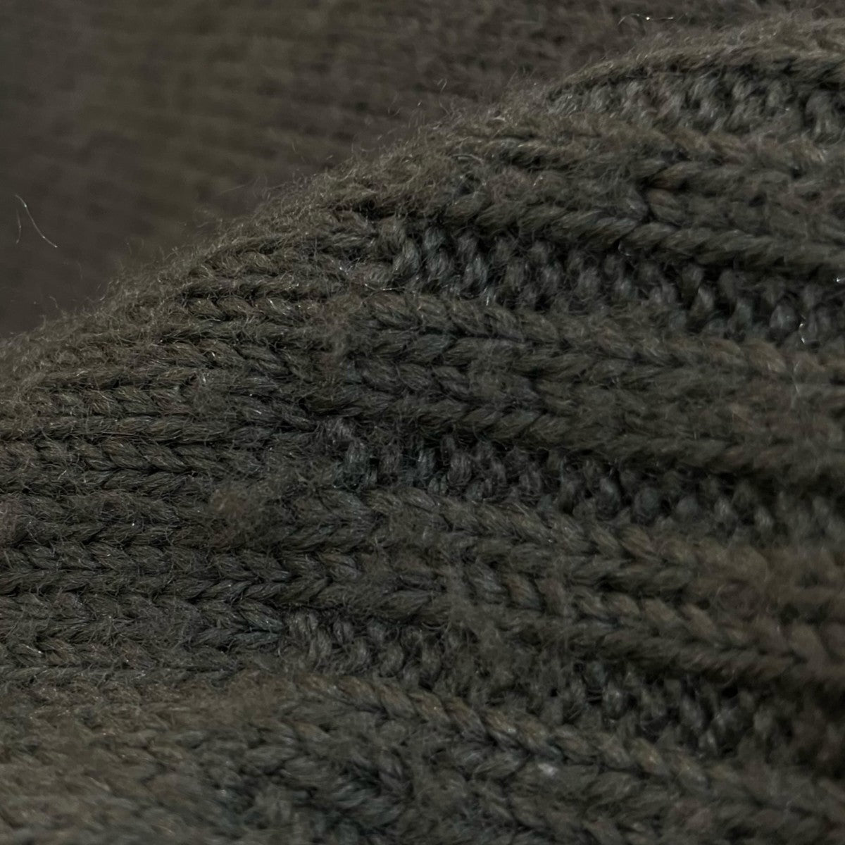 BALENCIAGA 「Upcycled Socks Sweater」再構築タートルネックニット768686 古着・中古-10枚目のアイテム画像