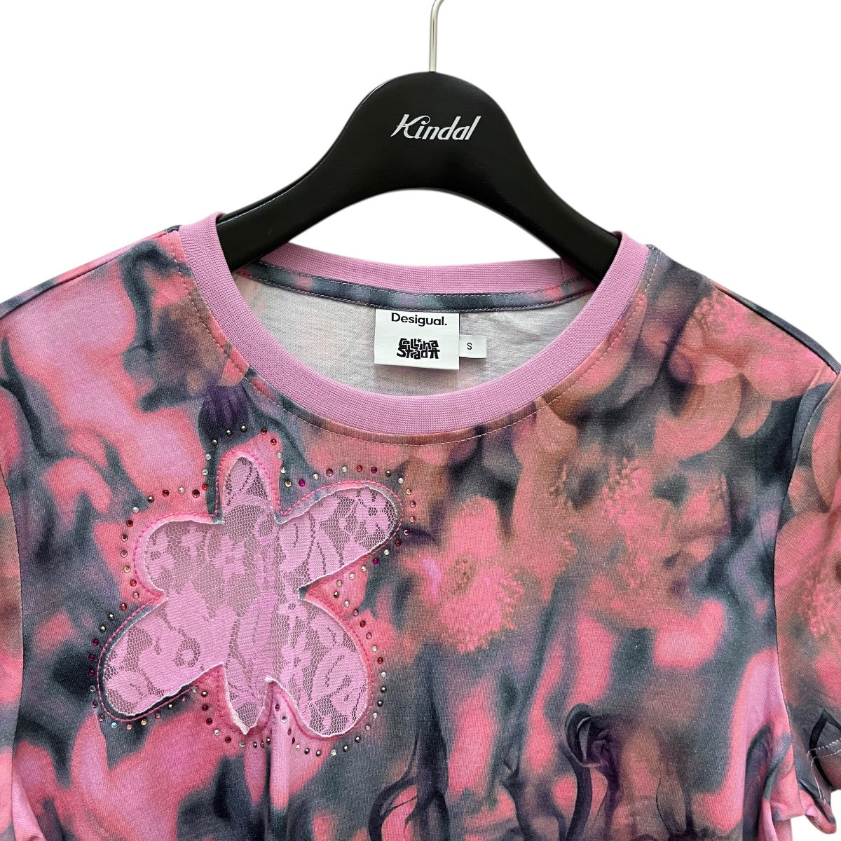 Desigual 総柄Tシャツ25SWTKAQ 古着・中古-2枚目のアイテム画像