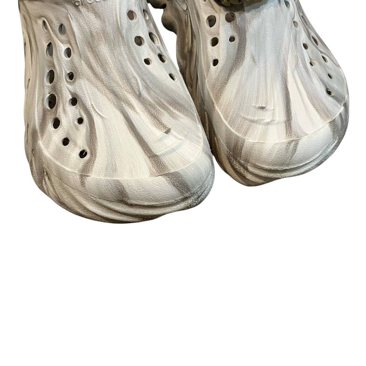 crocs エコー マーブル クロッグ サンダル208454 古着・中古-3枚目のアイテム画像
