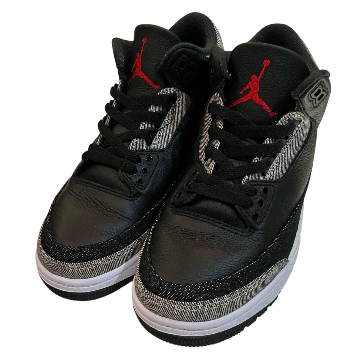 「Denim Black-Gym Red」デニムジムレッドスニーカーIR0914 400
