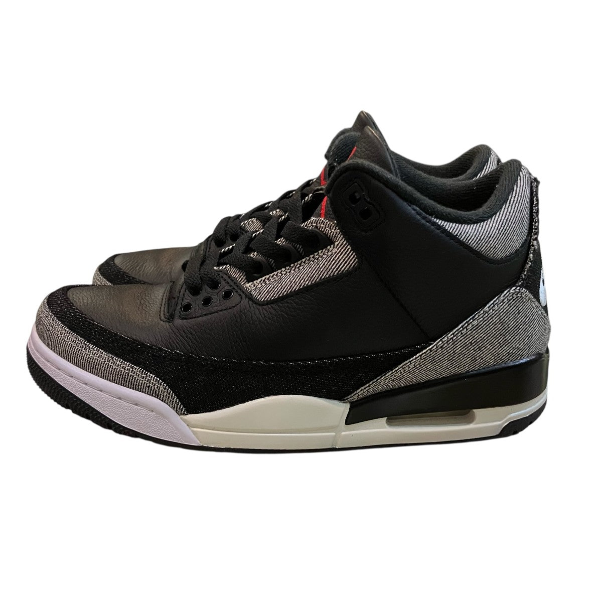 「Denim Black-Gym Red」デニムジムレッドスニーカーIR0914 400