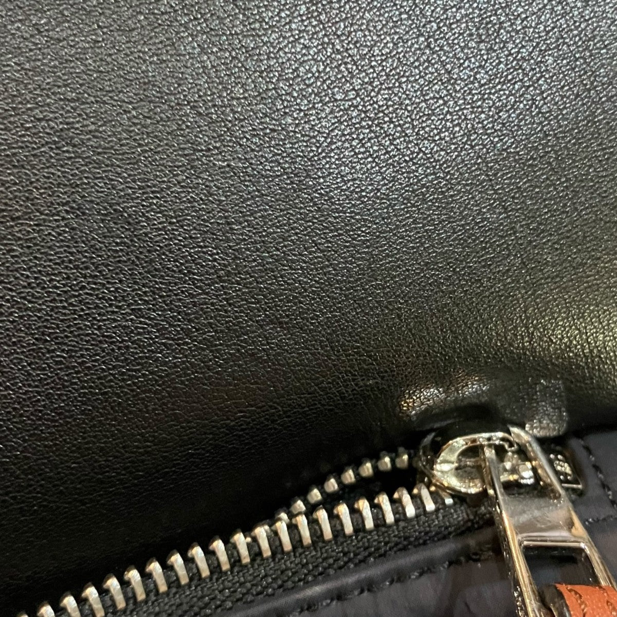 LOEWE 素材切り替えパズルバッグ 古着・中古-8枚目のアイテム画像
