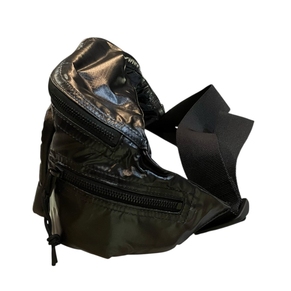 Saint Laurent Paris 「ヌックス」ロゴウエストバッグ581375 古着・中古-3枚目のアイテム画像