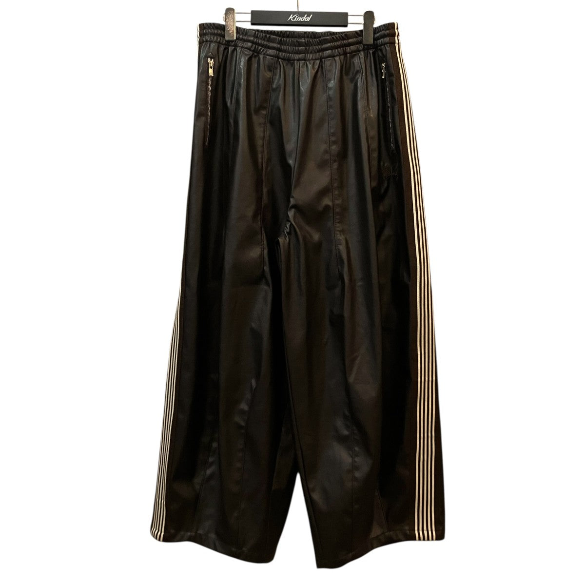 Needles 「SYNTHETIC LEATHER H．D． TRACK PANT」シンセティックレザーワイドトラックパンツRW1650 古着・中古-1枚目のアイテム画像