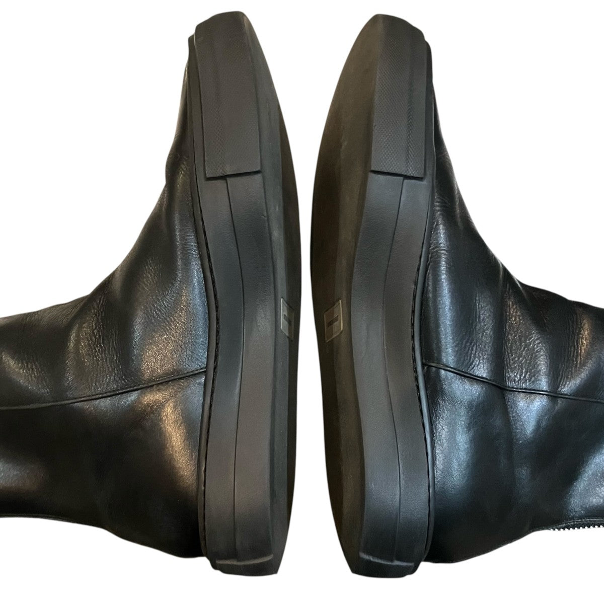 「COW LEATHER BACK ZIP SNEAKERS」ジップスニーカーAA12 202