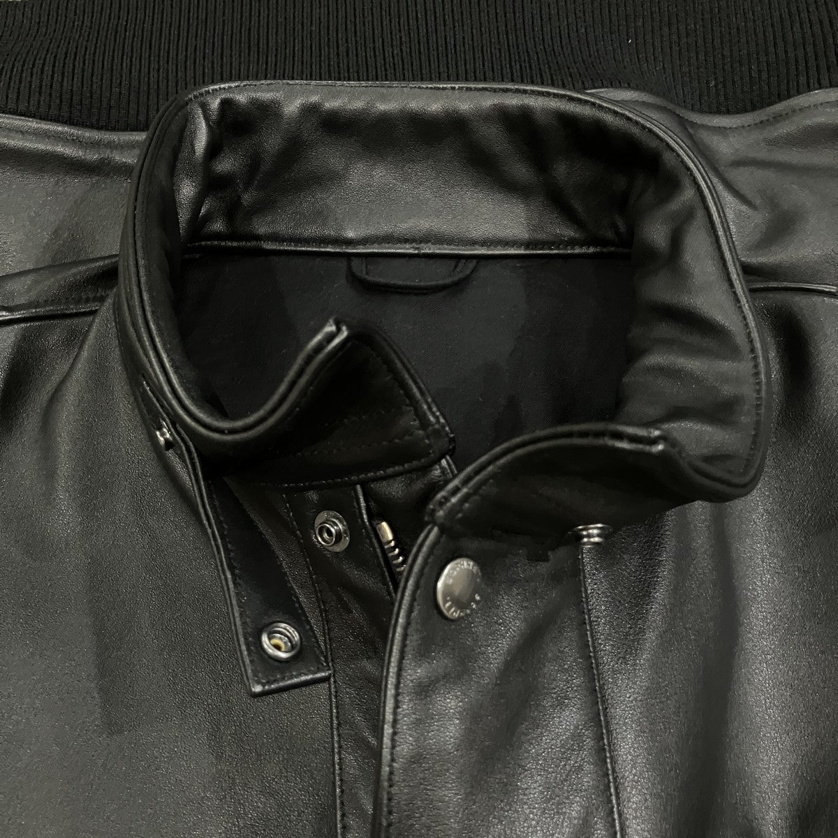 「LEATHER STAND COLLAR JACKET」レザージャケットSOPH-212003