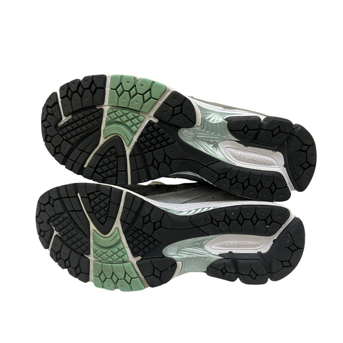 NEW BALANCE スニーカーM2002RAT 古着・中古-4枚目のアイテム画像