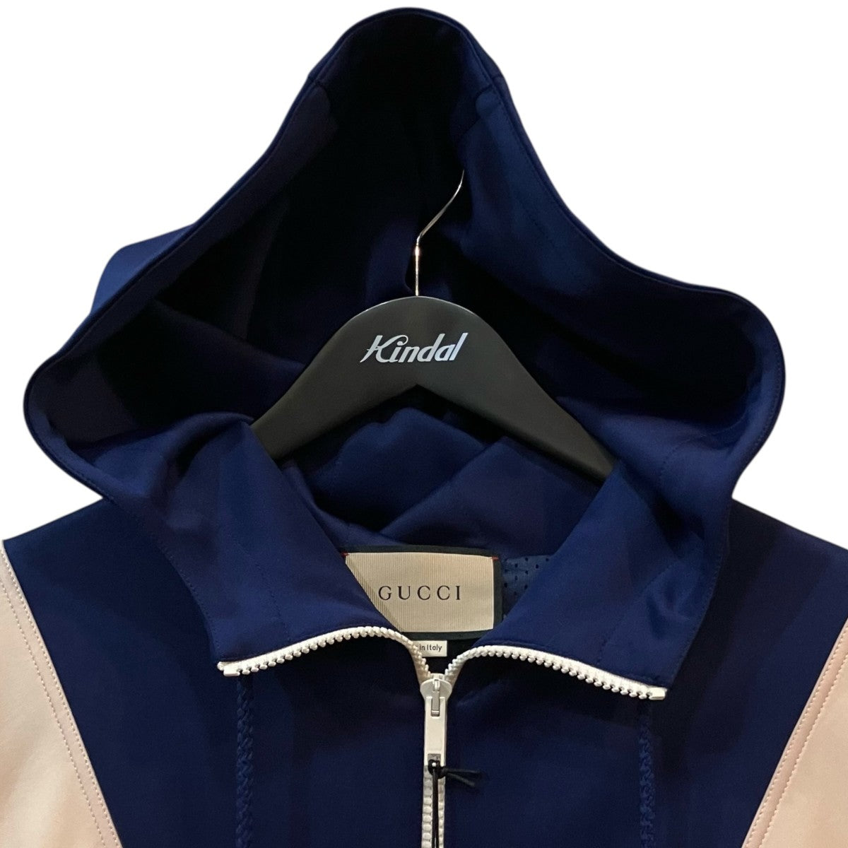 GUCCI バックロゴハーフジップパーカー 古着・中古-3枚目のアイテム画像